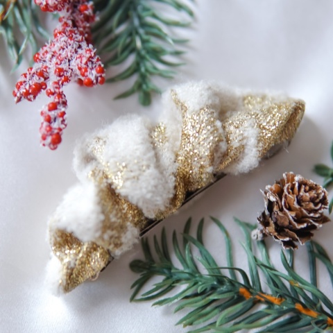 Duża spinka złota chmurka