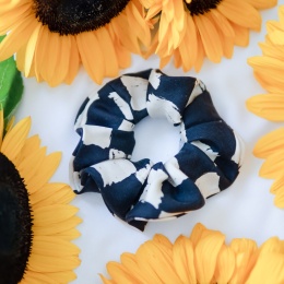 Gumka z jedwabnego krawata szachownica