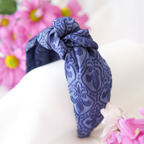 Opaska na włosy z węzłem ornamenty Opaska na włosy z węzłem ornamenty