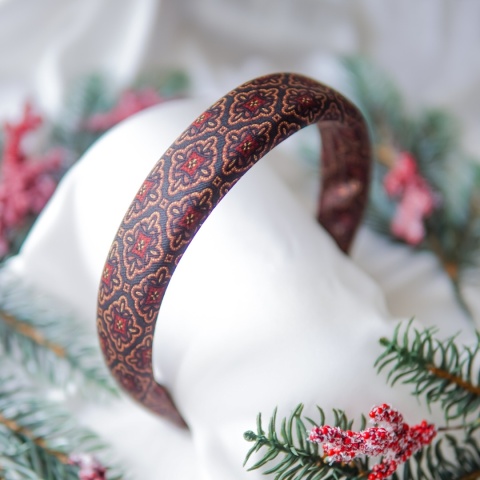 Opaska z jedwabnego krawata rozety